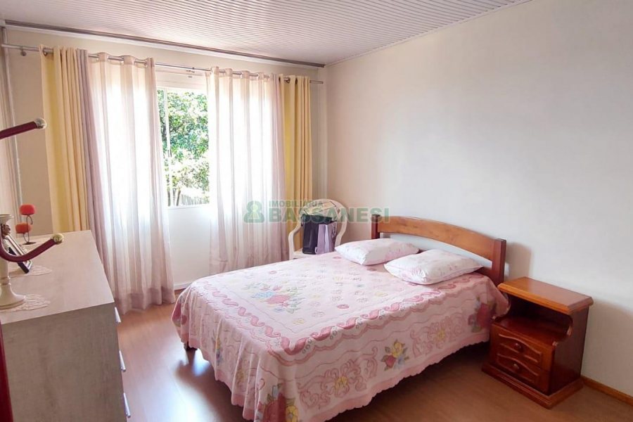 Casa com 90m², 3 dormitórios, no bairro Planalto em Caxias do Sul para Alugar