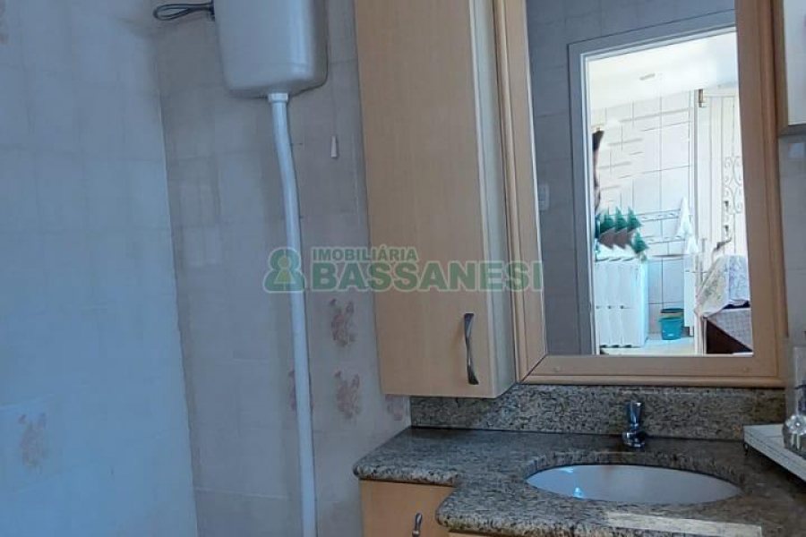 Casa com 90m², 3 dormitórios, no bairro Planalto em Caxias do Sul para Alugar