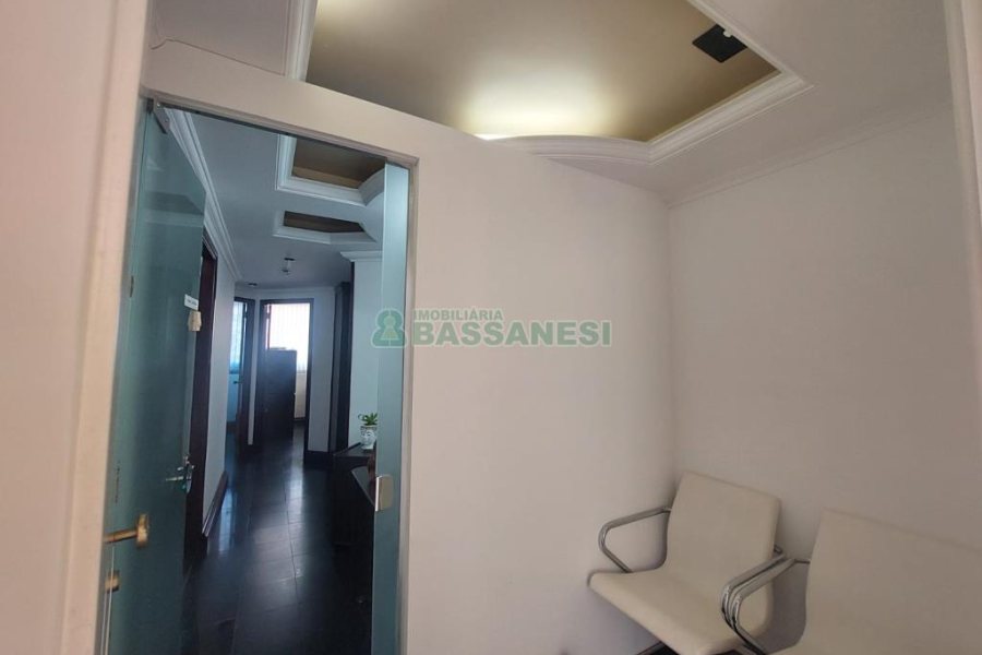 Sala com 62m², no bairro Centro em Caxias do Sul para Comprar
