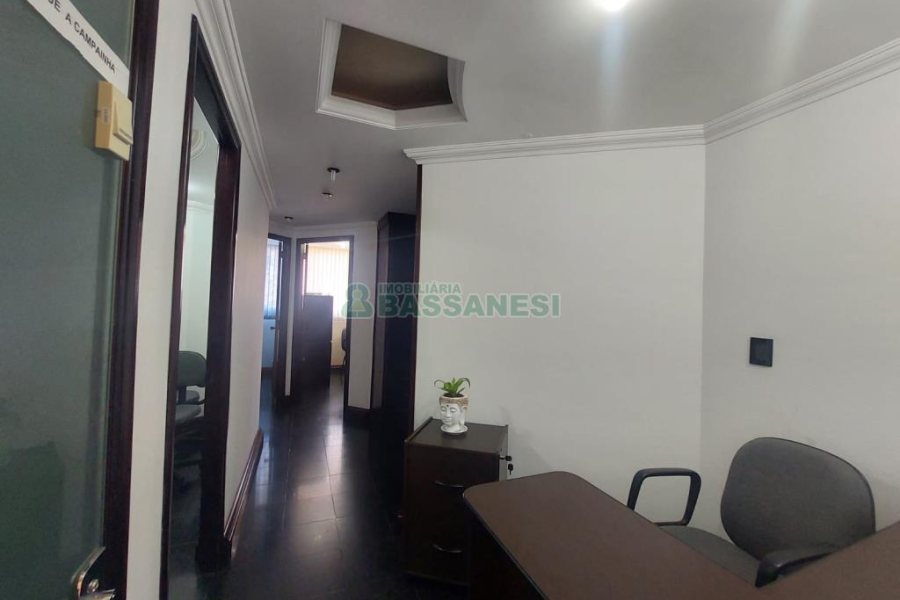 Sala com 62m², no bairro Centro em Caxias do Sul para Comprar