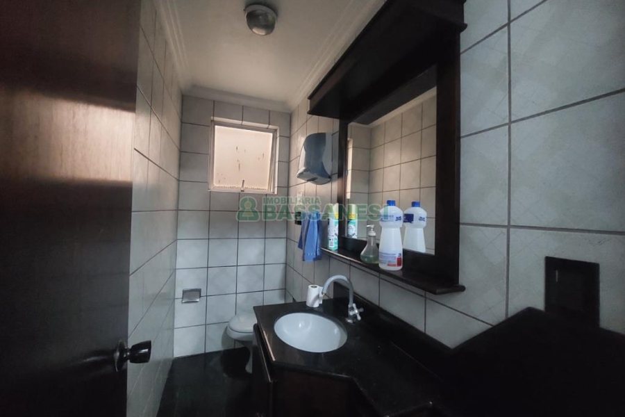 Sala com 62m², no bairro Centro em Caxias do Sul para Comprar