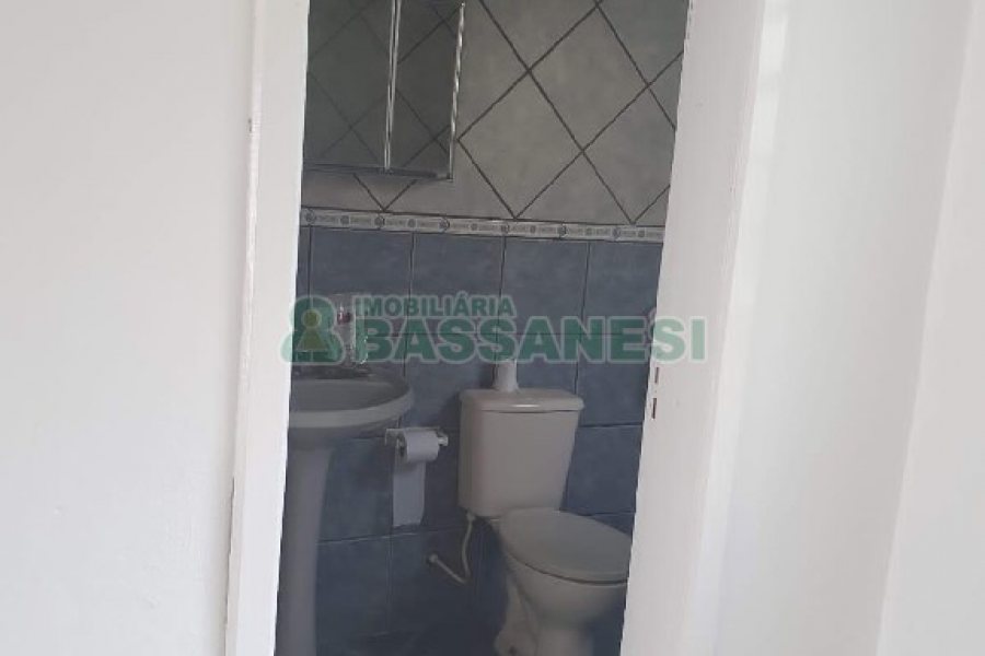 Loja com 90m², no bairro Kayser em Caxias do Sul para Alugar