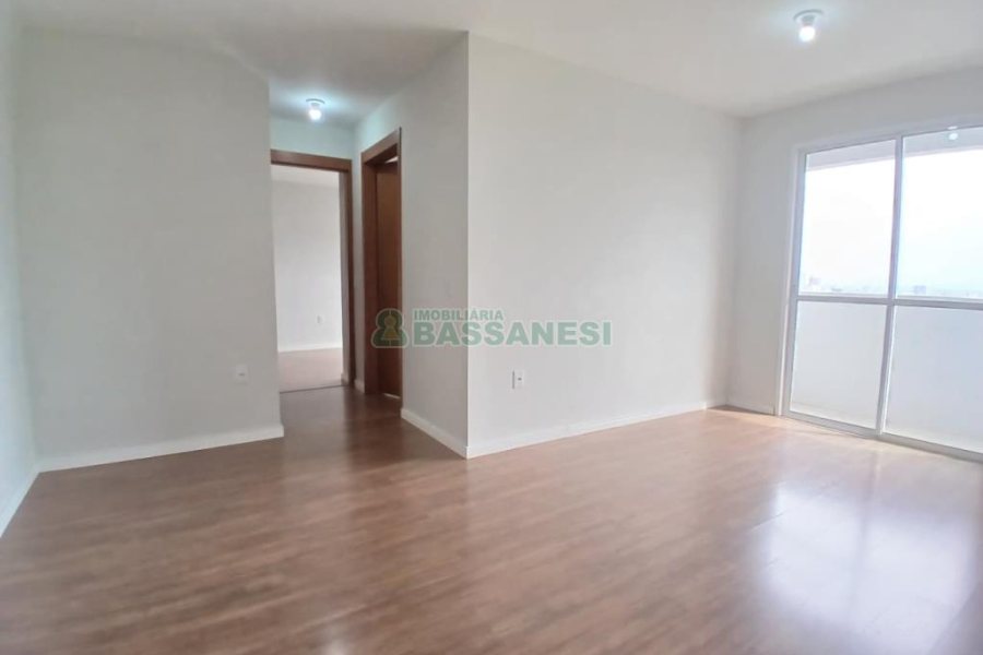 Apartamento com 65m², 2 dormitórios, 1 vaga, no bairro Jardelino Ramos em Caxias do Sul para Comprar