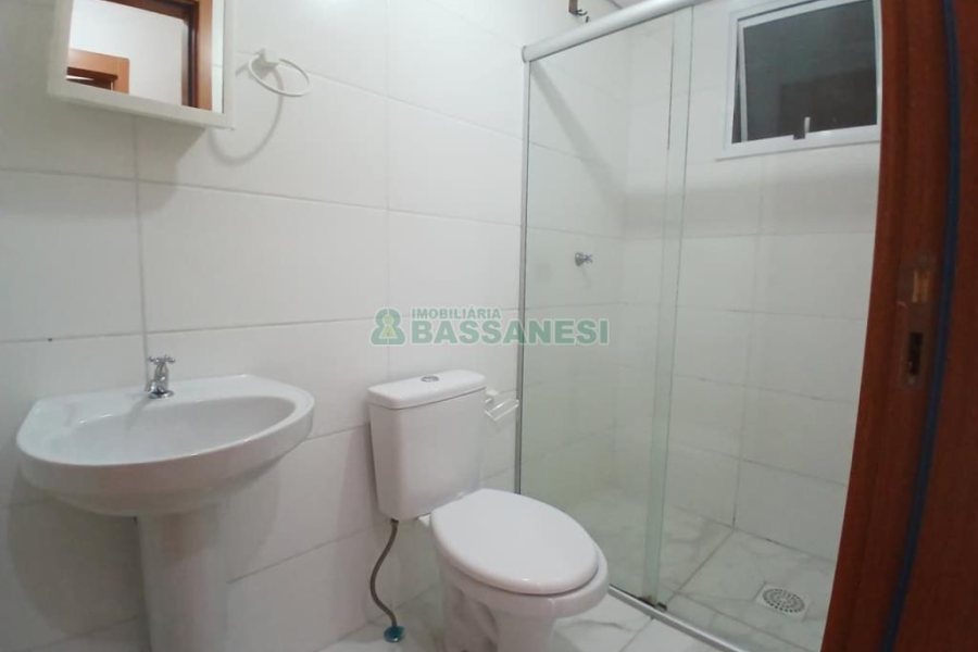 Apartamento com 65m², 2 dormitórios, 1 vaga, no bairro Jardelino Ramos em Caxias do Sul para Comprar