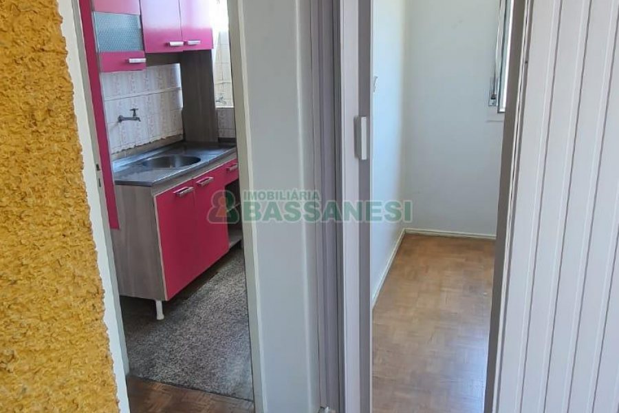 Apartamento com 38m², 1 dormitório, no bairro Centro em Caxias do Sul para Alugar