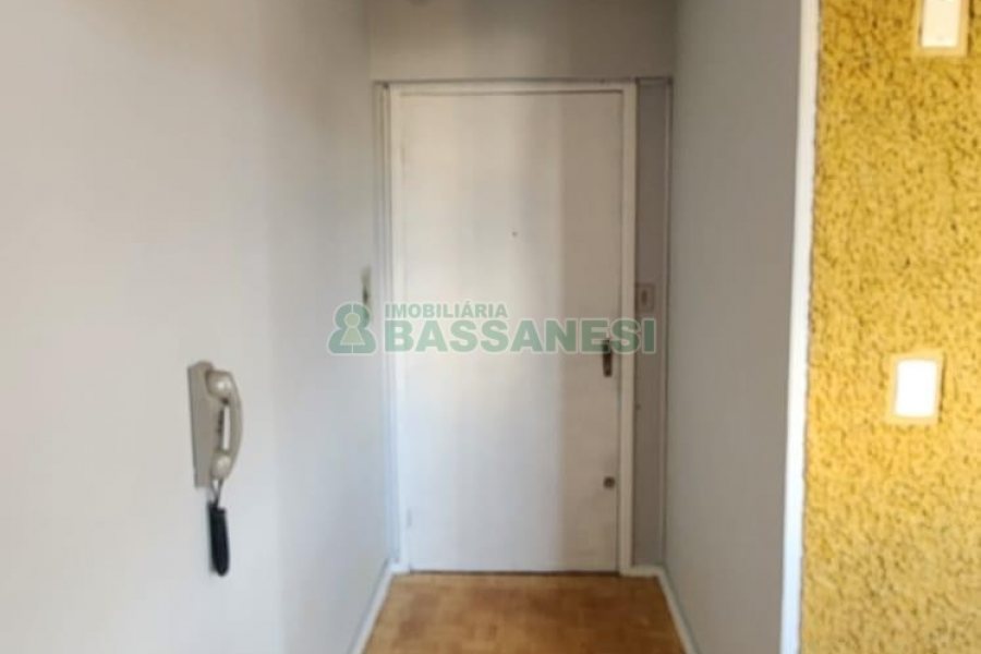 Apartamento com 38m², 1 dormitório, no bairro Centro em Caxias do Sul para Alugar