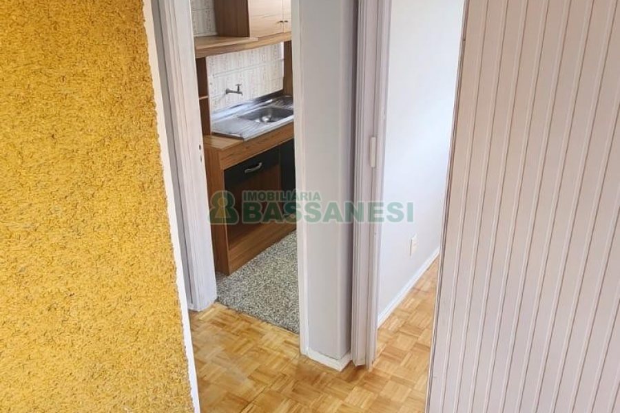 Apartamento com 38m², 1 dormitório, no bairro Centro em Caxias do Sul para Alugar