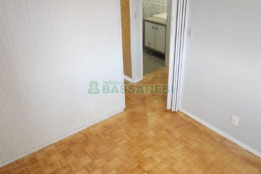 Apartamento com 38m², 1 dormitório, no bairro Centro em Caxias do Sul para Alugar