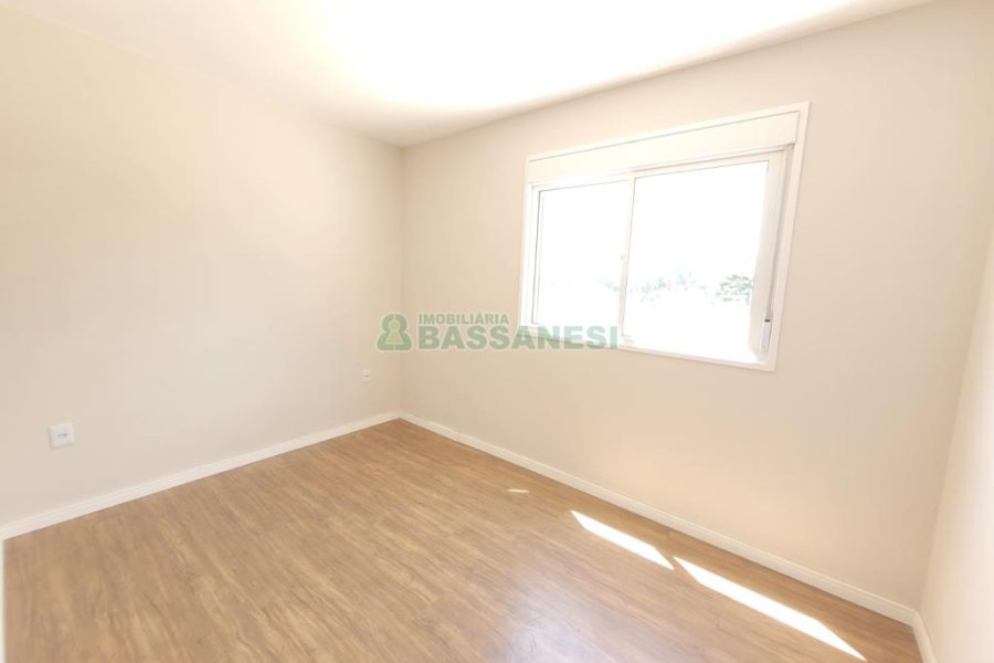 Apartamento com 81m², 2 dormitórios, 1 vaga, no bairro Jardelino Ramos em Caxias do Sul para Alugar ou Comprar