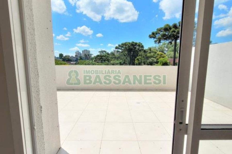 Apartamento com 81m², 2 dormitórios, 1 vaga, no bairro Jardelino Ramos em Caxias do Sul para Alugar ou Comprar