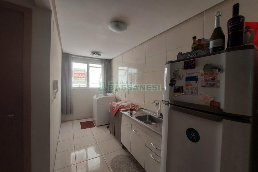 Apto Mobiliado com 52m², 2 dormitórios, 1 vaga, no bairro Presidente Vargas em Caxias do Sul para Comprar