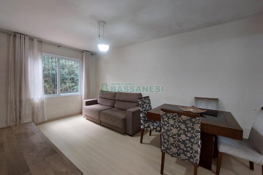 Apto Mobiliado com 52m², 2 dormitórios, 1 vaga, no bairro Presidente Vargas em Caxias do Sul para Comprar