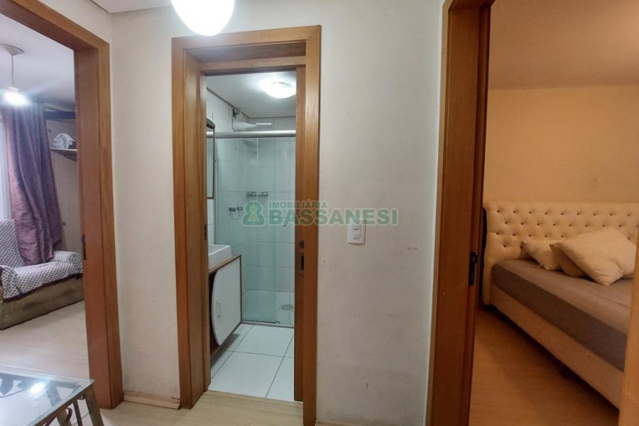 Apto Mobiliado com 52m², 2 dormitórios, 1 vaga, no bairro Presidente Vargas em Caxias do Sul para Comprar