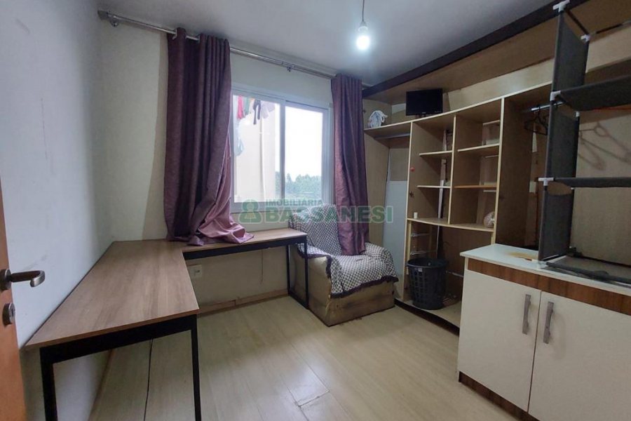 Apto Mobiliado com 52m², 2 dormitórios, 1 vaga, no bairro Presidente Vargas em Caxias do Sul para Comprar