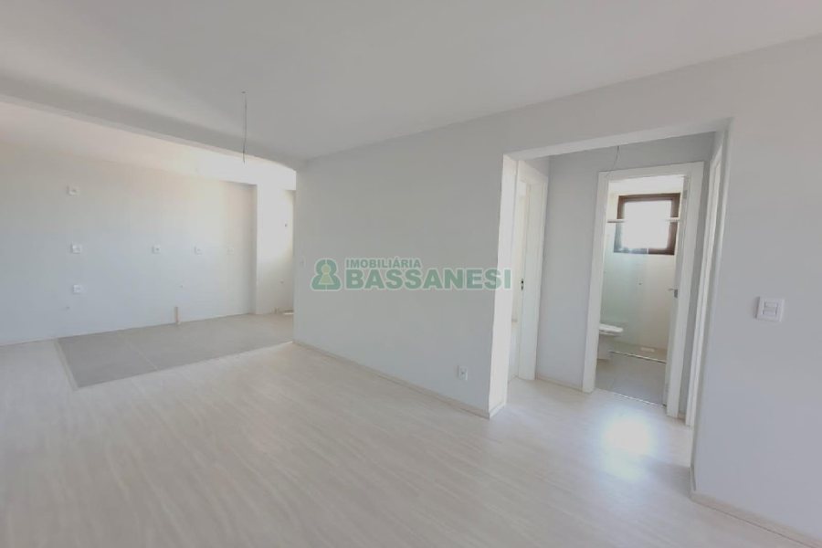 Apartamento com 71m², 2 dormitórios, 2 vagas, no bairro São Pelegrino em Caxias do Sul para Comprar