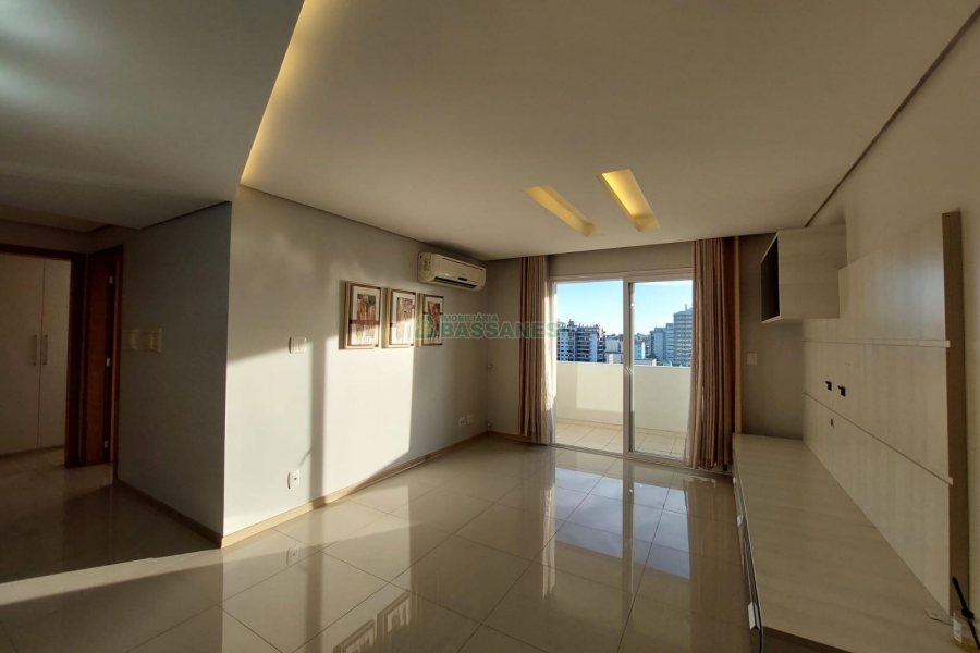 Apto Mobiliado com 89m², 2 dormitórios, 2 vagas, no bairro São Pelegrino em Caxias do Sul para Comprar