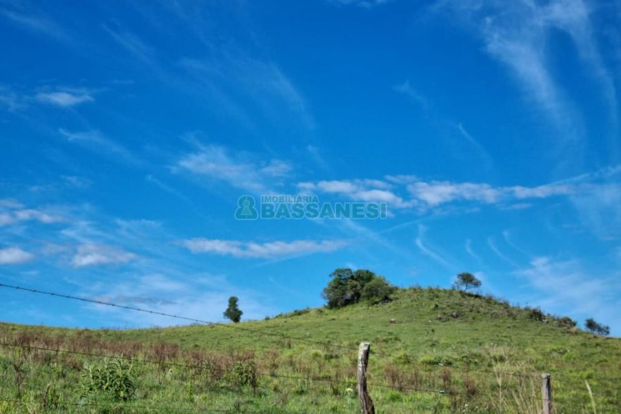 Chácara, no bairro Vila Seca em Caxias do Sul para Comprar
