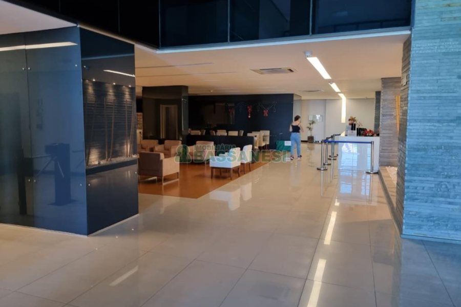 Sala com 48m², no bairro Villagio Iguatemi em Caxias do Sul para Alugar ou Comprar