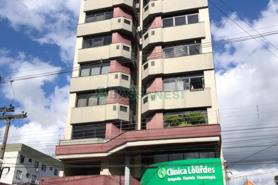 Sala com 53m², no bairro Lourdes em Caxias do Sul para Comprar
