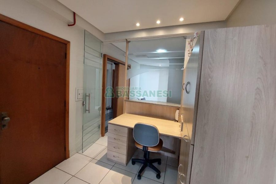 Sala com 53m², no bairro Lourdes em Caxias do Sul para Comprar