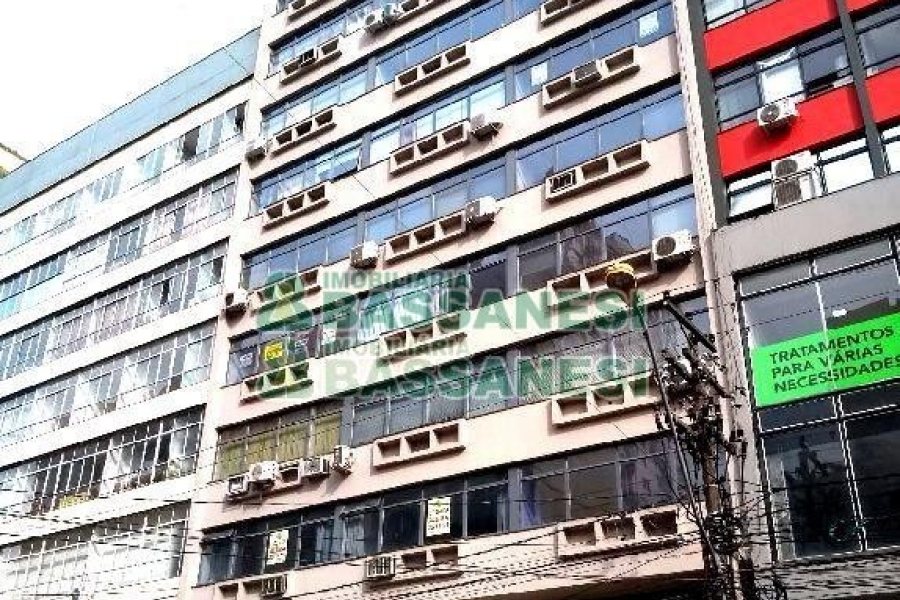Sala com 48m², no bairro Centro em Caxias do Sul para Alugar