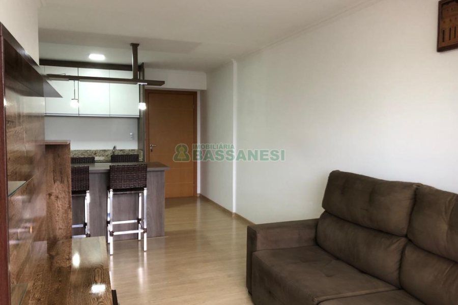 Apto Mobiliado com 45m², 1 dormitório, 1 vaga, no bairro Madureira em Caxias do Sul para Alugar