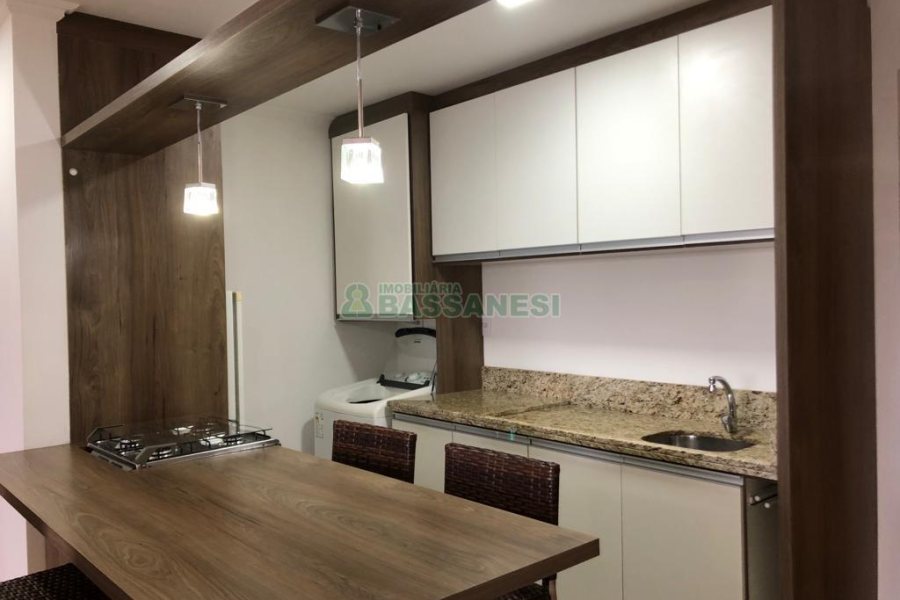 Apto Mobiliado com 45m², 1 dormitório, 1 vaga, no bairro Madureira em Caxias do Sul para Alugar