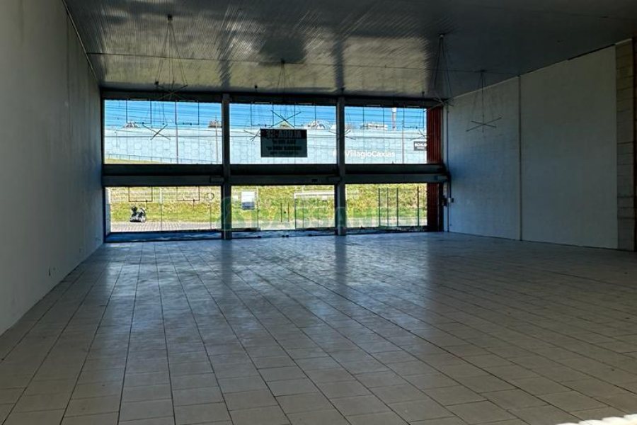 Loja com 400m², no bairro Cinqüentenário em Caxias do Sul para Alugar