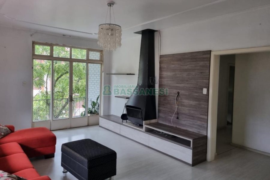 Apartamento com 117m², 3 dormitórios, no bairro São Pelegrino em Caxias do Sul para Comprar