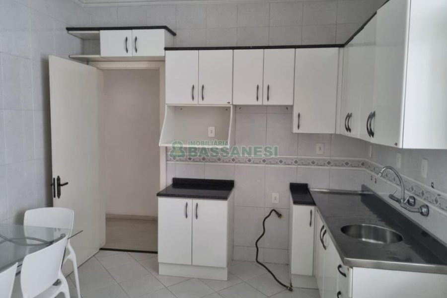 Apartamento com 117m², 3 dormitórios, no bairro São Pelegrino em Caxias do Sul para Comprar
