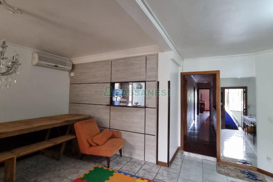 Apartamento com 150m², 3 dormitórios, 3 vagas, no bairro Cruzeiro em Caxias do Sul para Comprar