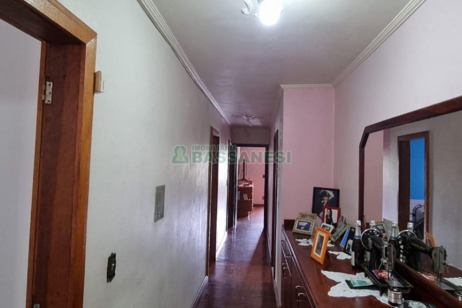 Apartamento com 150m², 3 dormitórios, 3 vagas, no bairro Cruzeiro em Caxias do Sul para Comprar