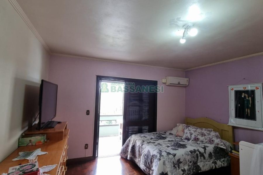 Apartamento com 150m², 3 dormitórios, 3 vagas, no bairro Cruzeiro em Caxias do Sul para Comprar