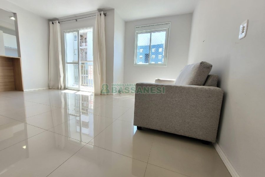 Apartamento com 80m², 2 dormitórios, 1 vaga, no bairro De Lazzer em Caxias do Sul para Comprar