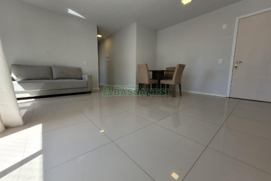Apartamento com 80m², 2 dormitórios, 1 vaga, no bairro De Lazzer em Caxias do Sul para Comprar