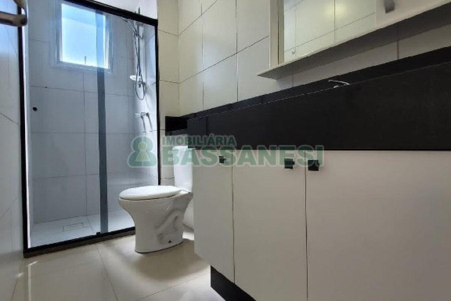 Apartamento com 80m², 2 dormitórios, 1 vaga, no bairro De Lazzer em Caxias do Sul para Comprar