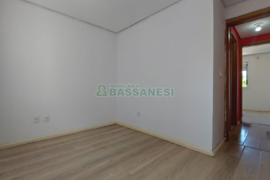Apartamento com 53m², 2 dormitórios, 4 vagas, no bairro Desvio Rizzo em Caxias do Sul para Comprar