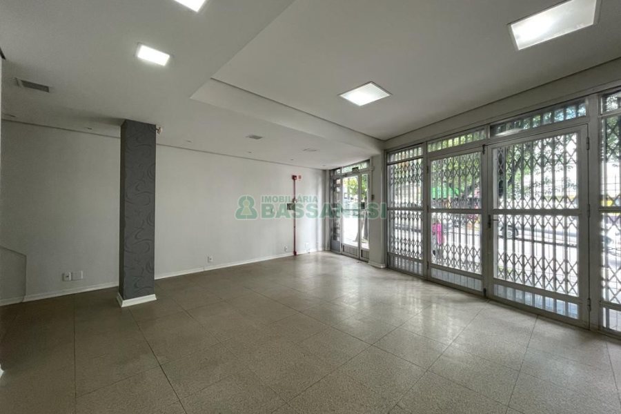 Loja com 191m², no bairro Pio X em Caxias do Sul para Alugar ou Comprar