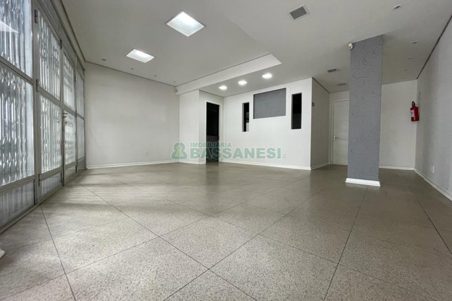 Loja com 191m², no bairro Pio X em Caxias do Sul para Alugar ou Comprar