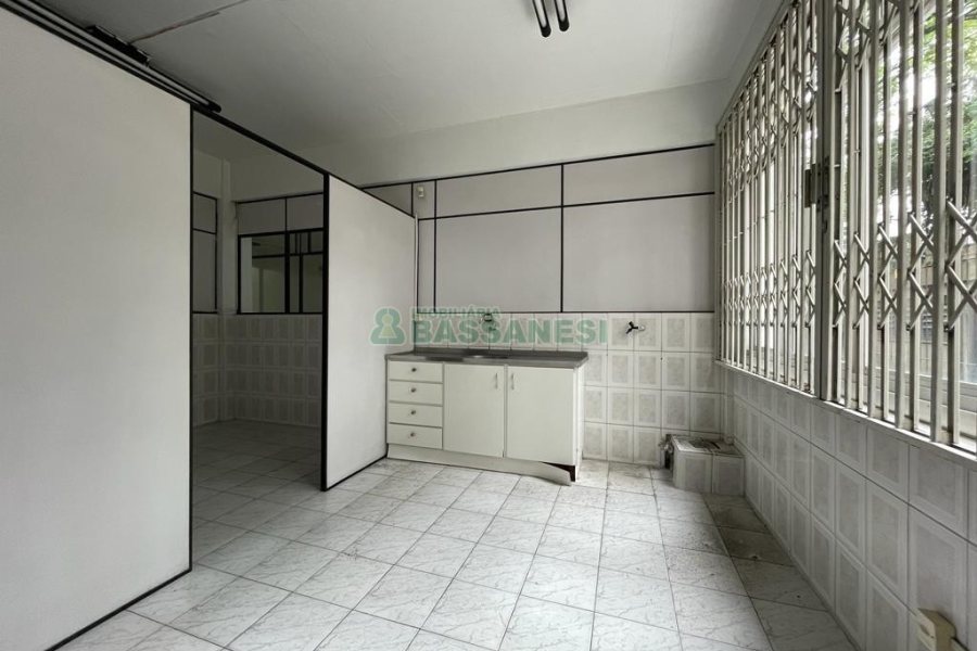 Loja com 191m², no bairro Pio X em Caxias do Sul para Alugar ou Comprar