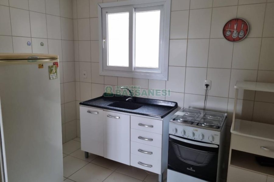 Apartamento com 72m², 2 dormitórios, 1 vaga, no bairro Sagrada Família em Caxias do Sul para Comprar