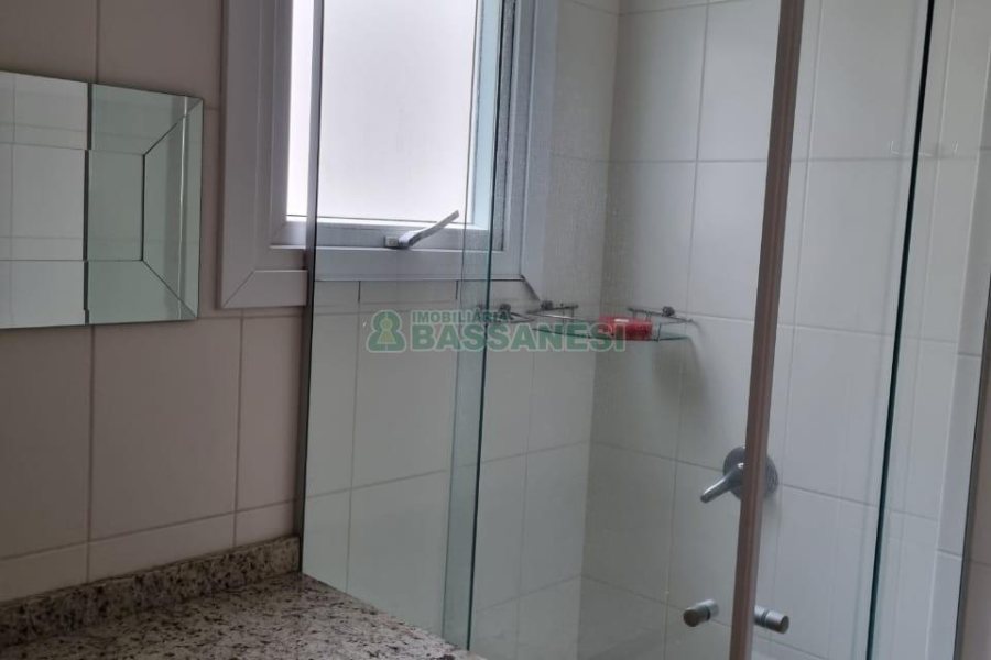 Apartamento com 72m², 2 dormitórios, 1 vaga, no bairro Sagrada Família em Caxias do Sul para Comprar