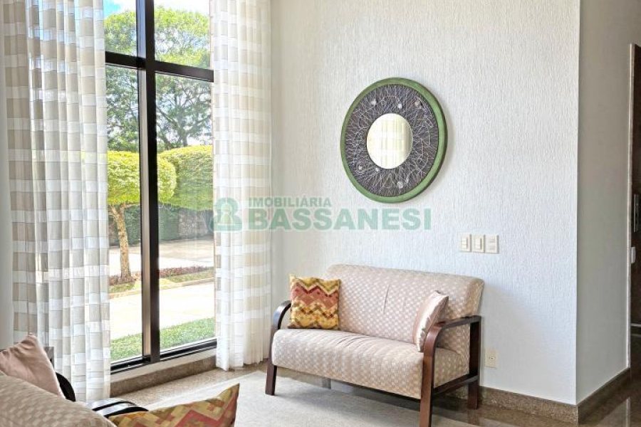 Apartamento com 344m², 4 dormitórios, 3 vagas, no bairro Madureira em Caxias do Sul para Comprar