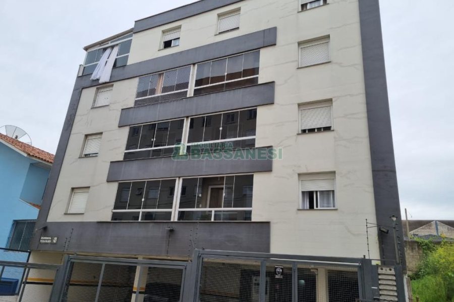 Apartamento com 49m², 2 dormitórios, no bairro Charqueadas em Caxias do Sul para Comprar