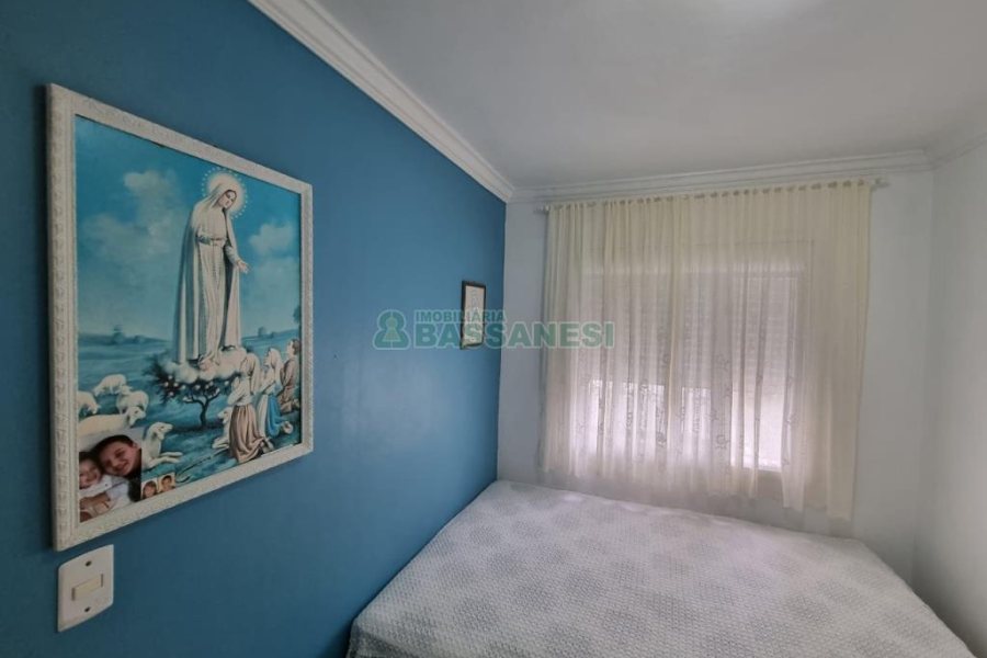 Apartamento com 49m², 2 dormitórios, no bairro Charqueadas em Caxias do Sul para Comprar