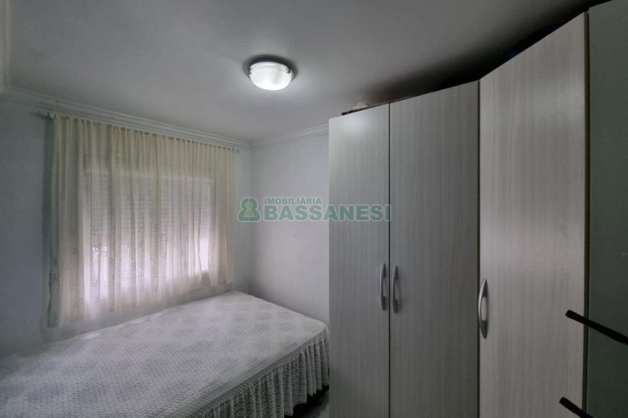 Apartamento com 49m², 2 dormitórios, no bairro Charqueadas em Caxias do Sul para Comprar