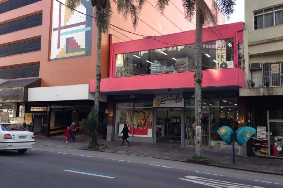 Predio com 1400m², no bairro Centro em Caxias do Sul para Comprar