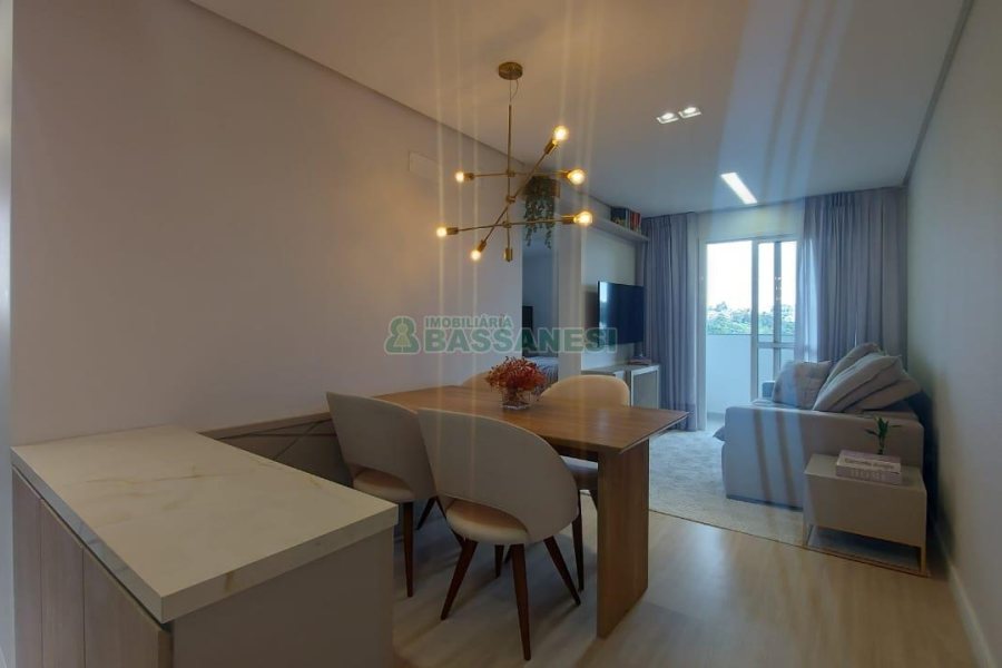 Apartamento com 55m², 2 dormitórios, 1 vaga, no bairro Nossa Senhora da Saúde em Caxias do Sul para Comprar