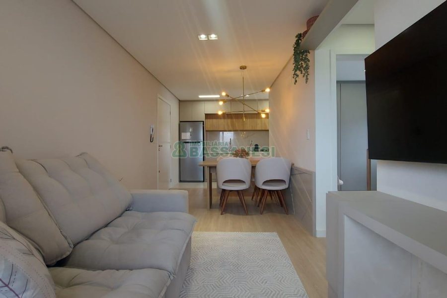 Apartamento com 55m², 2 dormitórios, 1 vaga, no bairro Nossa Senhora da Saúde em Caxias do Sul para Comprar