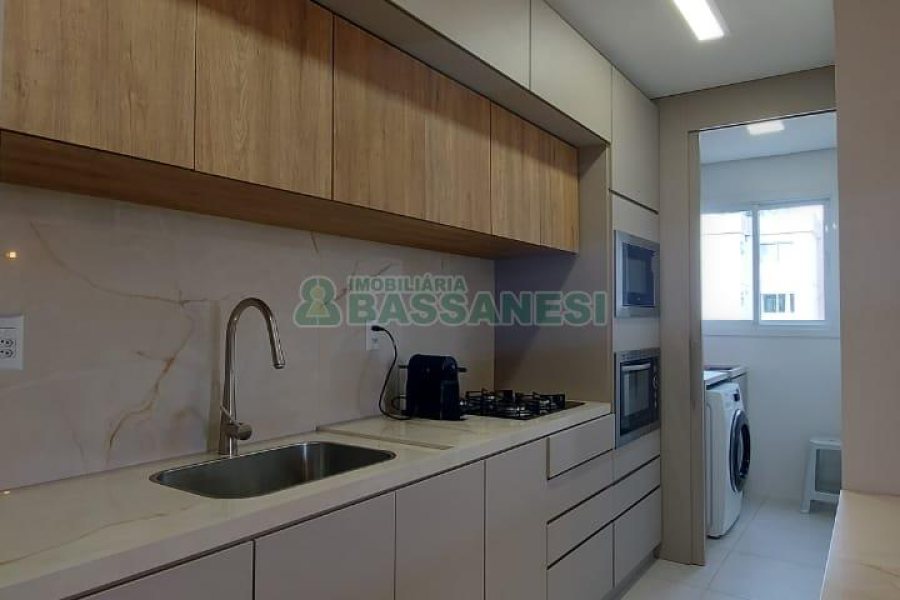 Apartamento com 55m², 2 dormitórios, 1 vaga, no bairro Nossa Senhora da Saúde em Caxias do Sul para Comprar